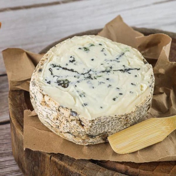 00126.jpg Queijo Gorgonzola Duplo Creme – Meia Peça (350g) - Imagem 1