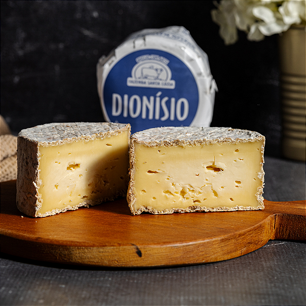 00168.png Dionísio – Queijo Artesanal – Fazenda Santa Luzia – 300g - Imagem 1
